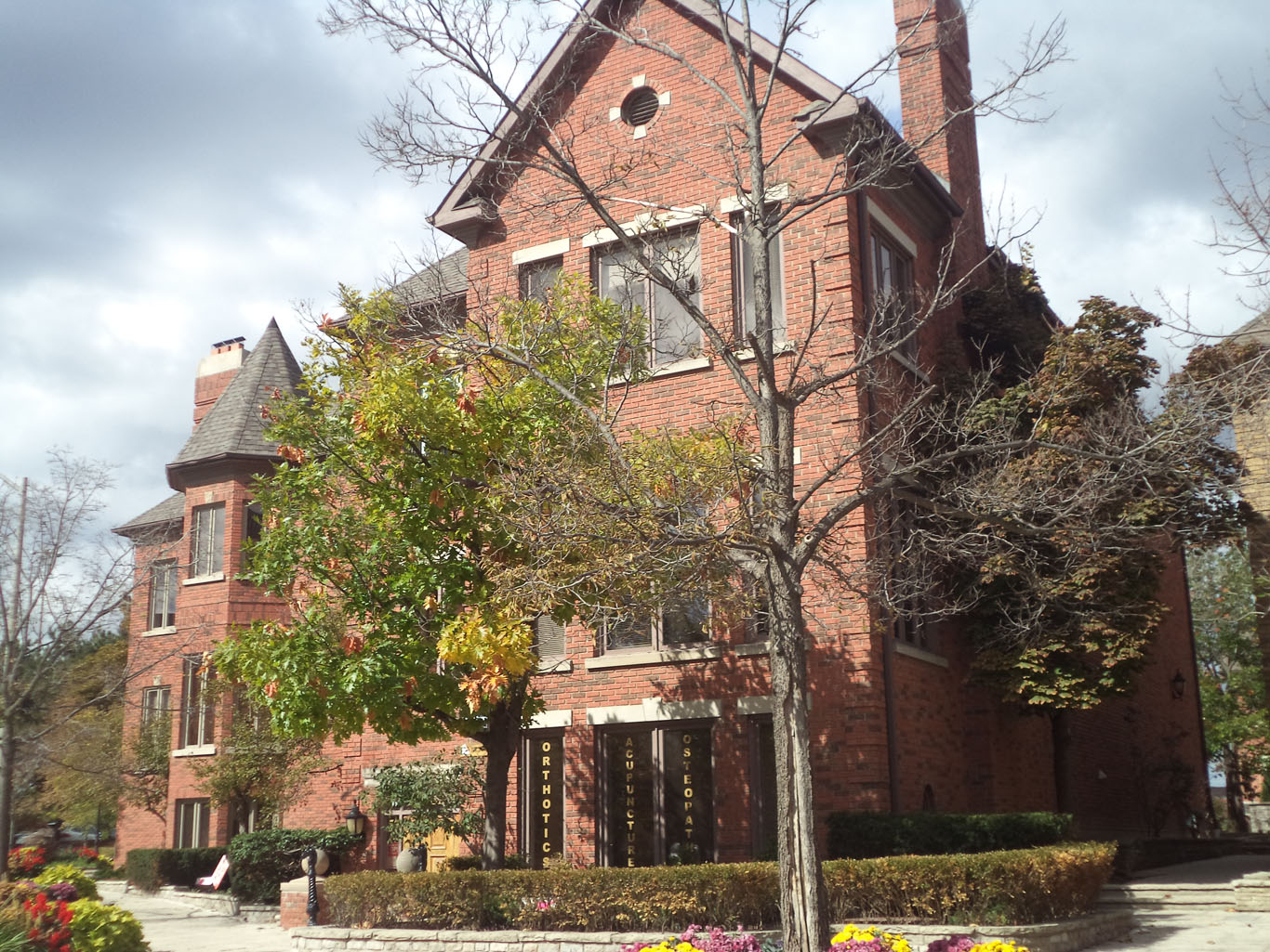 Zemlar - Village Centre